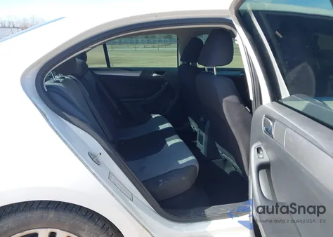 2017 Volkswagen Jetta 1.4T S z USA, uszkodzony, nr VIN 3VW2B7AJ2HM226341